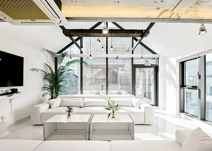 B9 Tailored Service Home Near Hongik Univ Station